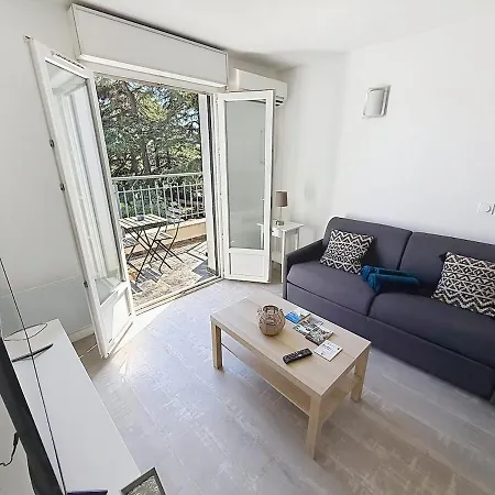 Sous Les Pins - Balcon *